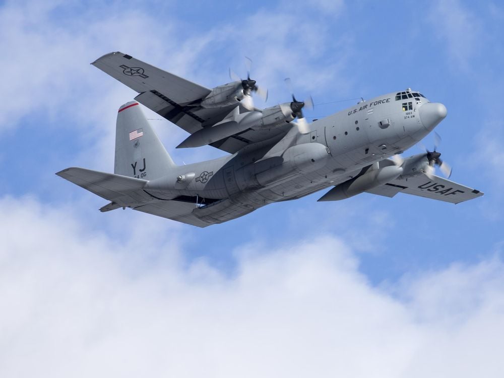 36th Airlift Squadron C-130 Osakabe Yasuo.JPG