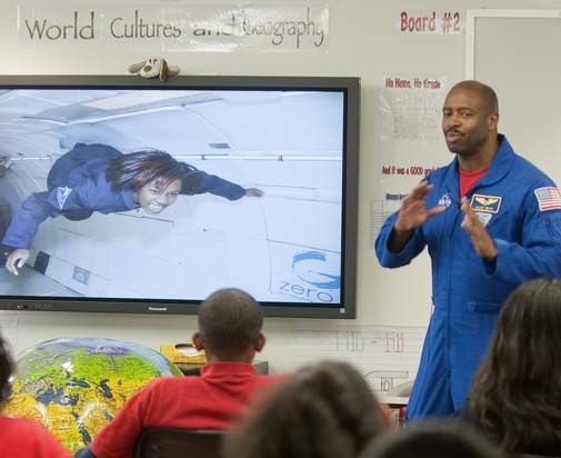 Leland Melvin-505.jpg