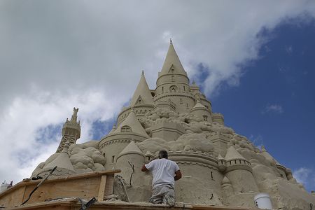 Ted Siebert set a world record when he built this sandcastle for Turkish Airlines in Key Biscayne, Florida, in 2015.