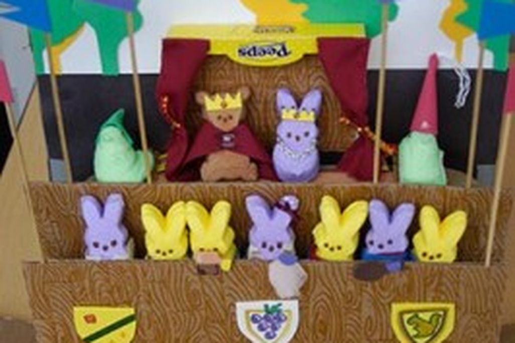 20110520090122Peep-Jousting-266x400.jpg