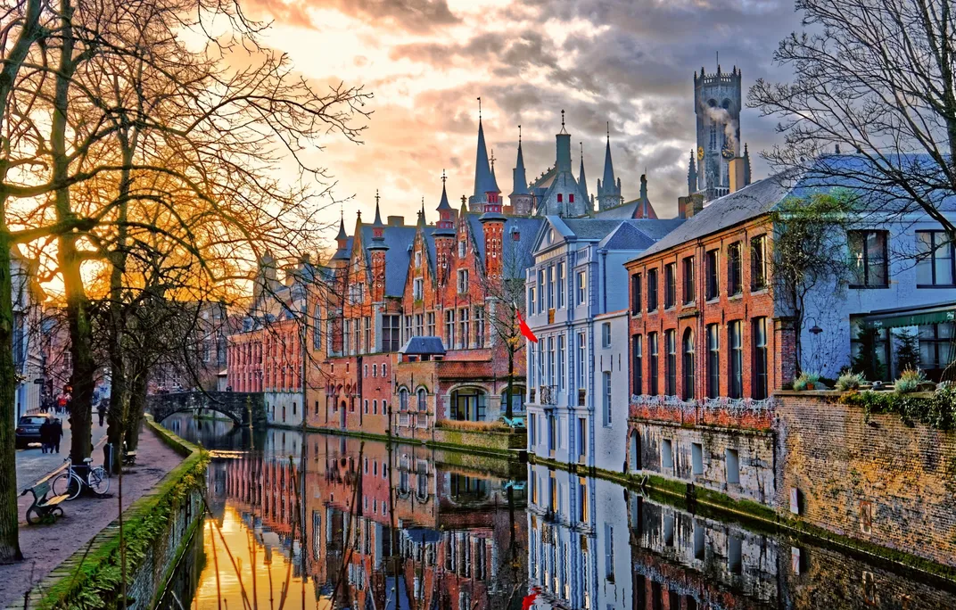 Evocative canal in Bruges