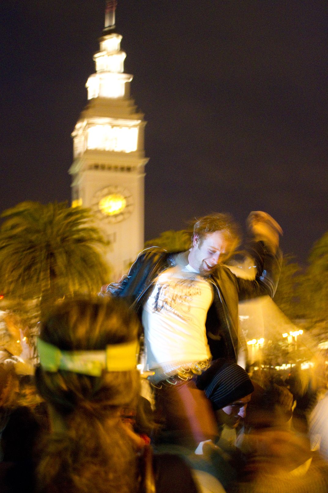 Valentines Day Pillow Fight San Francisco Smithsonian Photo Contest Smithsonian Magazine 3116