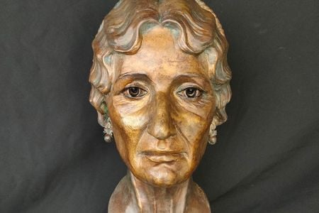 The mummified head, reconstructed by a forensic sculptor,&nbsp;belonged to a woman who lived in Egypt during the region&#39;s Greco-Roman period, between 332 B.C.E. and 395 C.E.