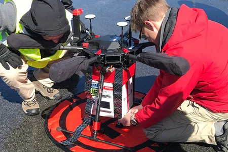 The “Human Organ Monitoring Apparatus for Long-distance Travel” (HOMAL) measures the biophyisiologic properties—temperature, pressure, vibration and altitude—of an organ.