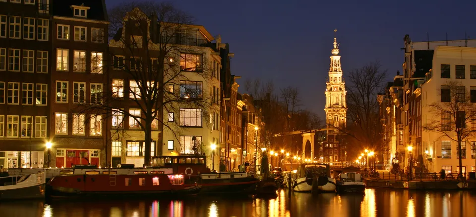  Amsterdam at night 