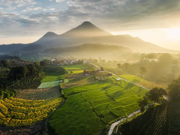 Sunrise at Selotapak thumbnail