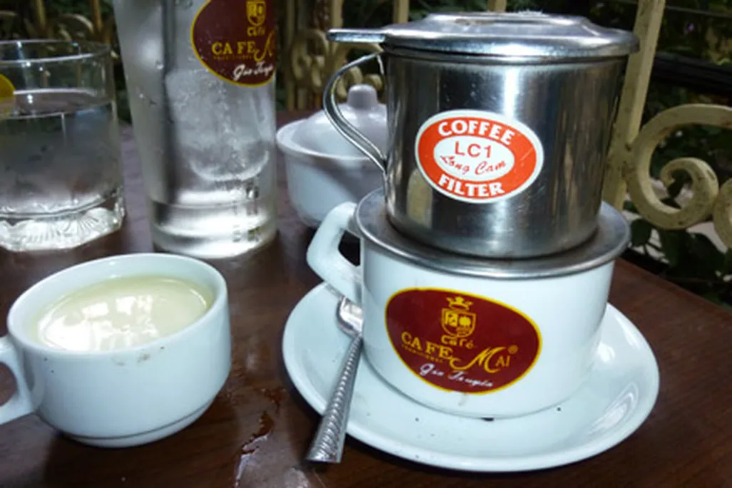 Cafe Mai's cup of ca phe cut chon
