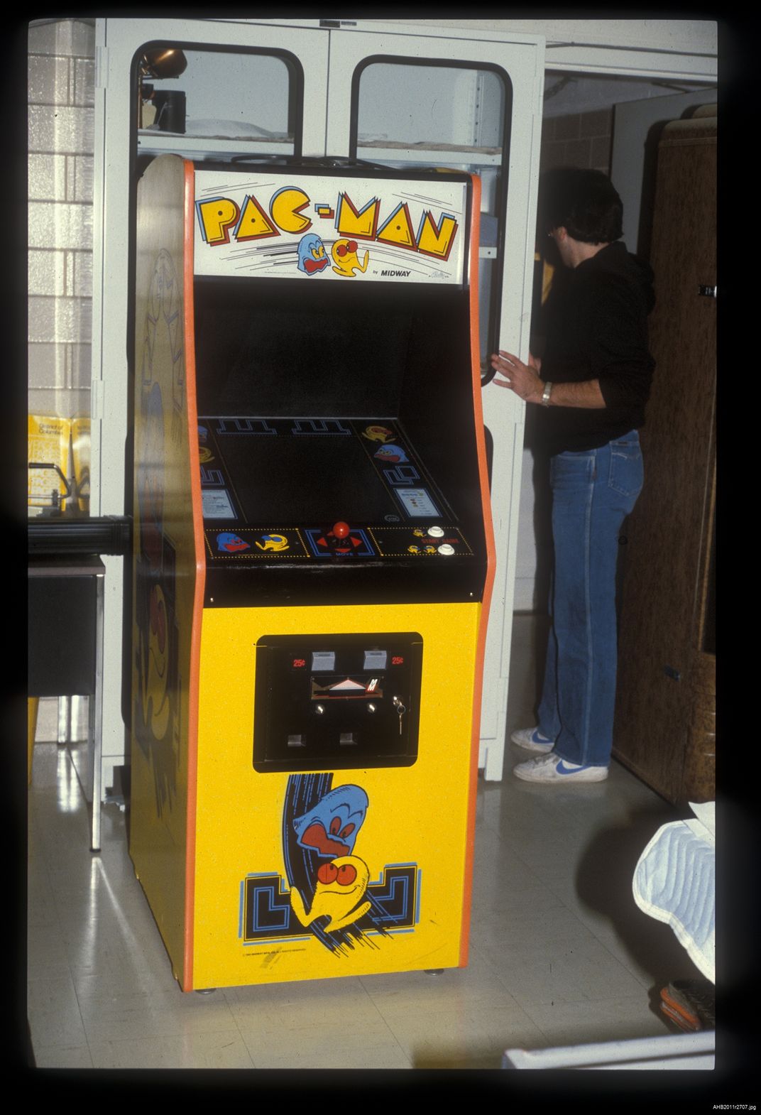 Why Players Around the World Gobbled Up Pac-Man