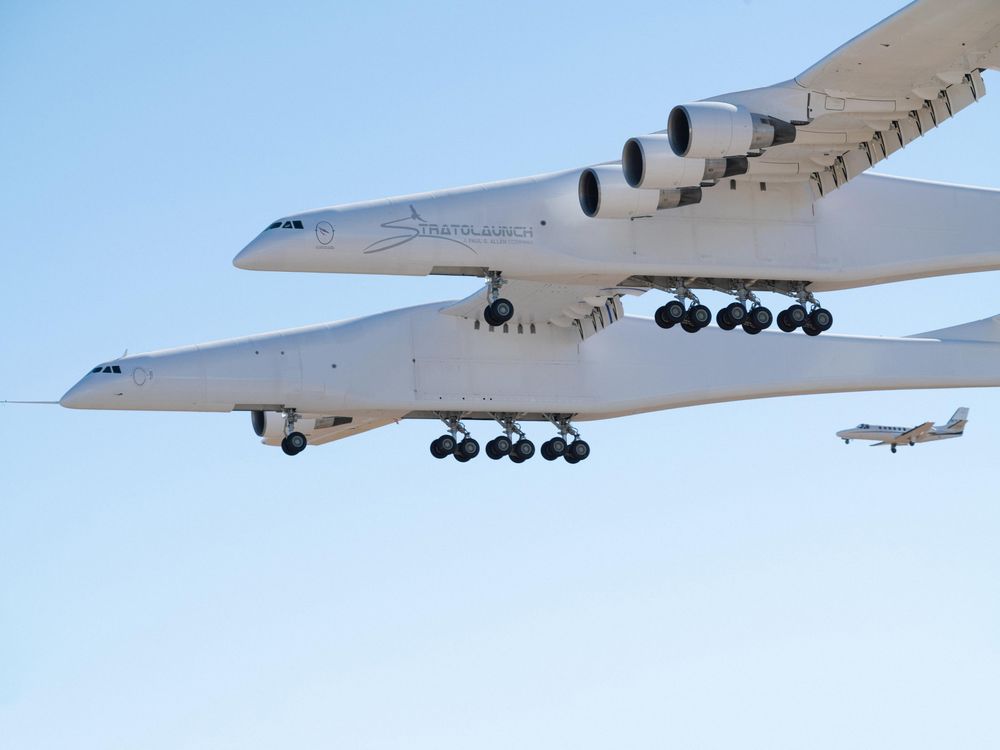 Stratolaunch airplane