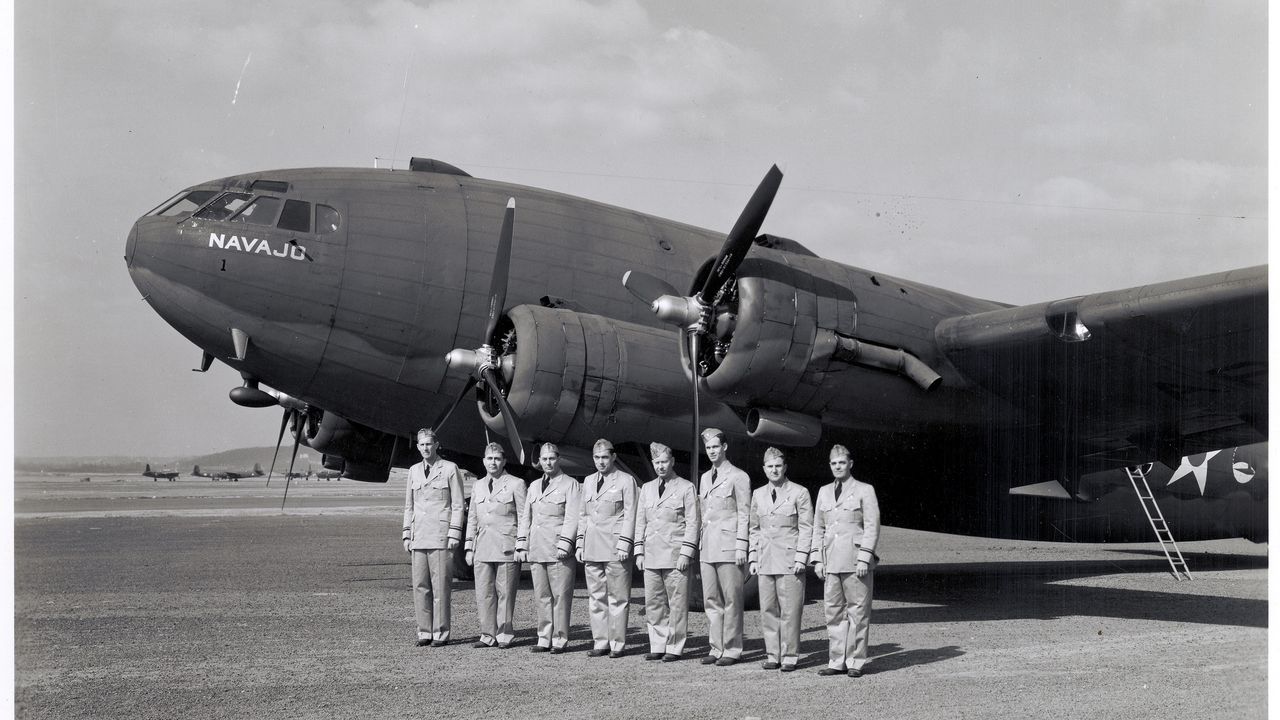 File:Aircraft of the Royal Air Force 1939-1945- Hawker