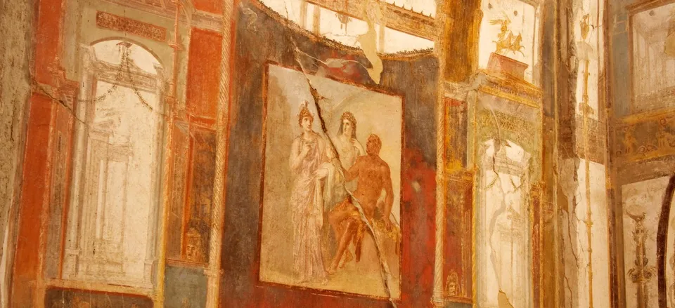  Room decorated with frescoes in Herculaneum 