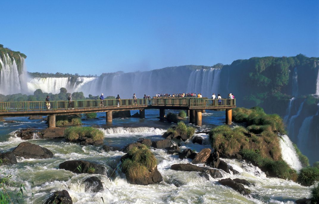 Boardwalk amid dramatic Iguazú Falls
