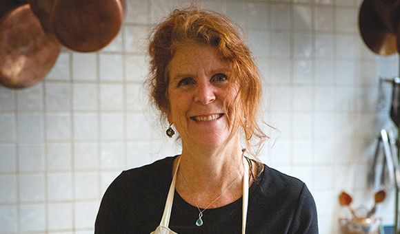 On September 28 cooking teacher, author and journalist Susan Herrmann Loomis invites you to enter her Parisian kitchen virtually during a Smithsonian Associates Streaming program as she shares what the home cook needs to know to make a delicious plat du jour. (Francis Hammond)