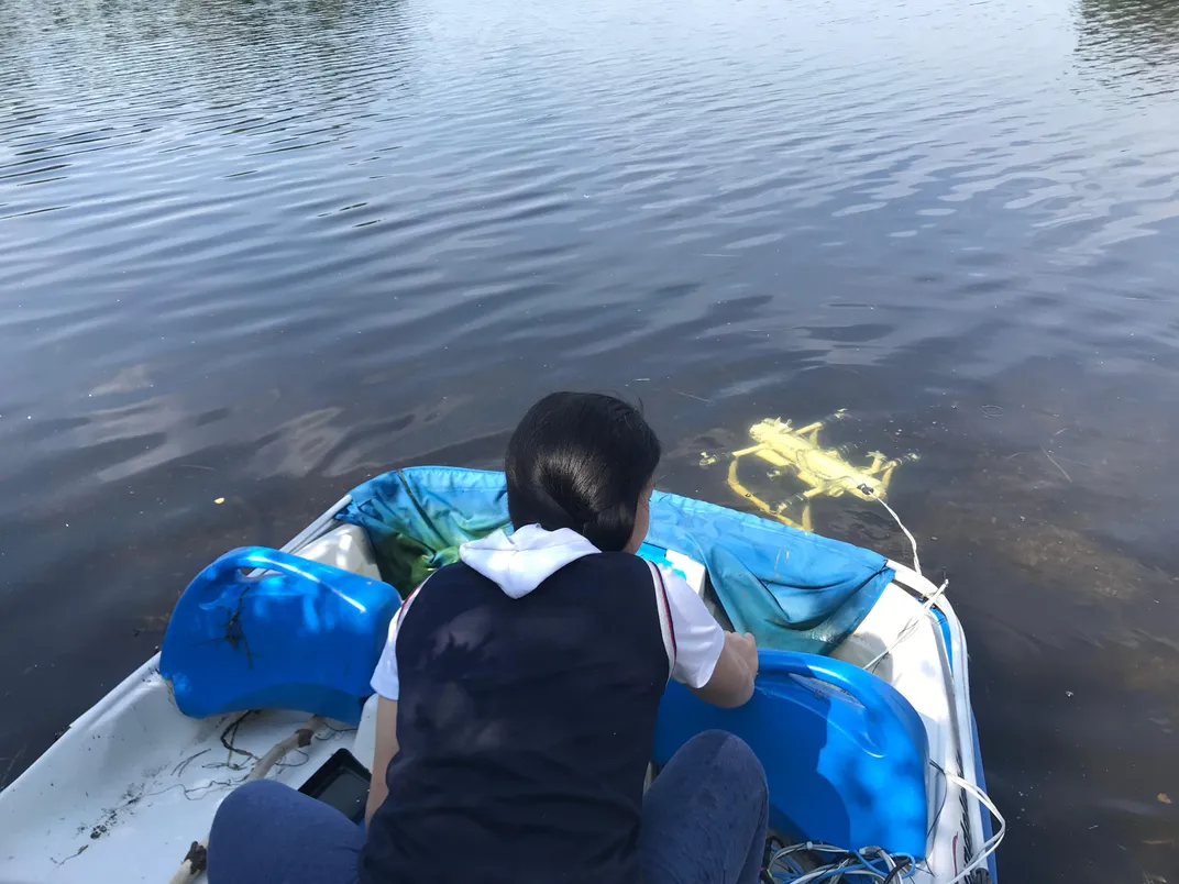 This 12-Year-Old Girl Built a Robot That Can Find Microplastics In the Ocean