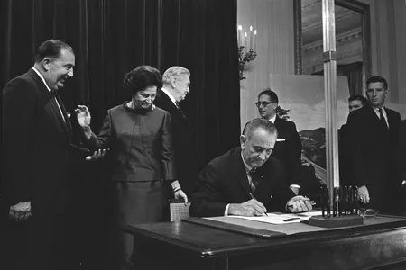 Signing of the Highway Beautification Bill