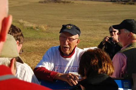 Ed Bearss on a Smithsonian Associates tour of the Antietam battlefield.