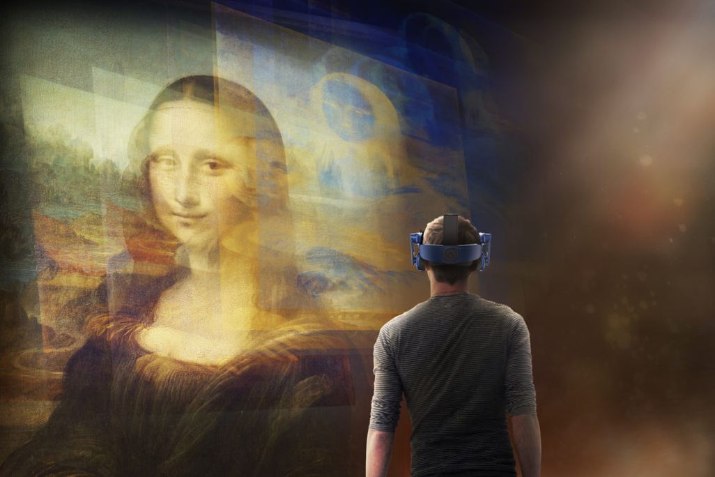 mona lisa beyond the glass