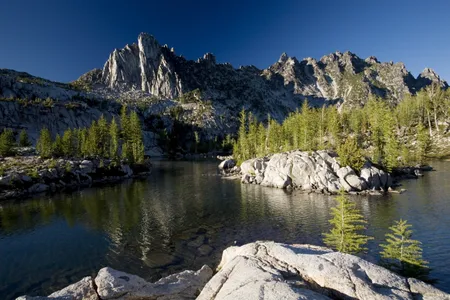 Prusik Peak overlooking Leprechaun Lake, Alpine Lakes Wilderness,