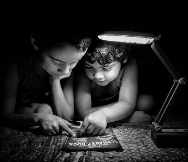 Kids studying together thumbnail