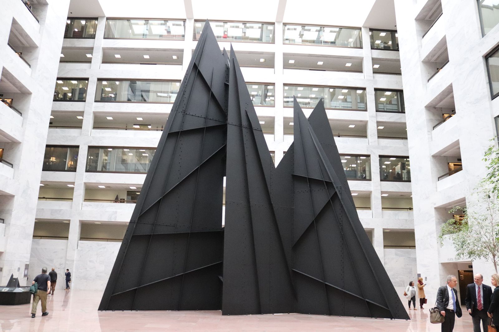 After a 12-Year Absence, Alexander Calder’s Mammoth Last Sculpture Finally Returns in Full to Capitol Hill