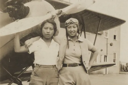 Hazel Ying Lee (right) and fellow pilot Virginia Wong (left)