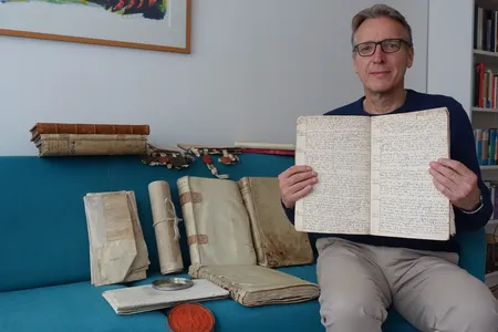 The box given to Brand contained records from the Dutch East India Company.