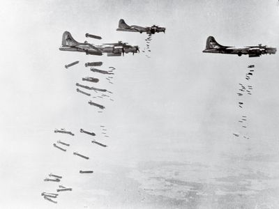 JANFEB2016_E01_Bombs.jpg