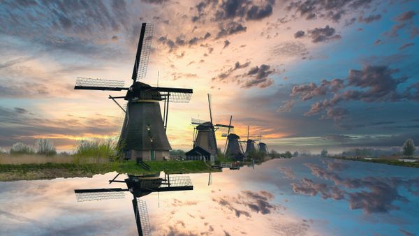The Kinderdijk windmills and reflection thumbnail