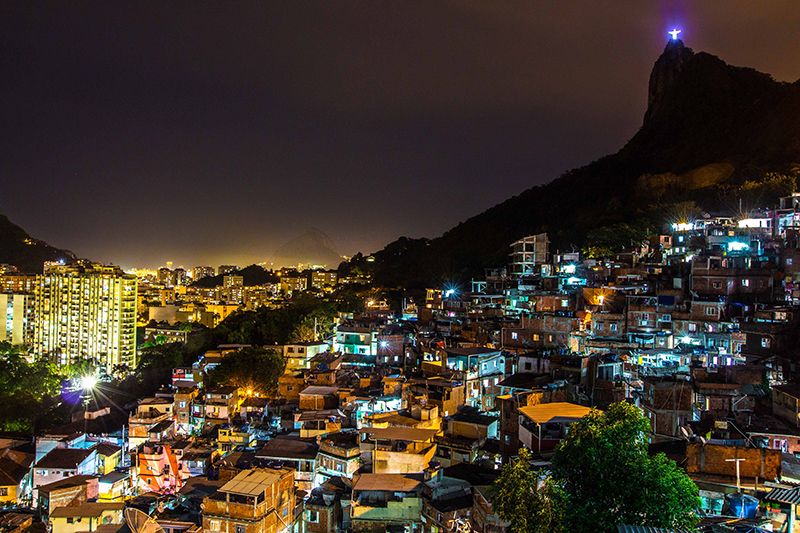 Santa-Marta-favela.jpg