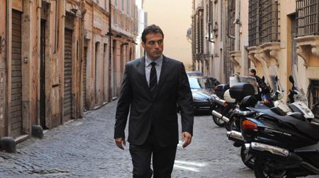Rufus Sewell as Aurelio Zen in the BBC series "Zen"