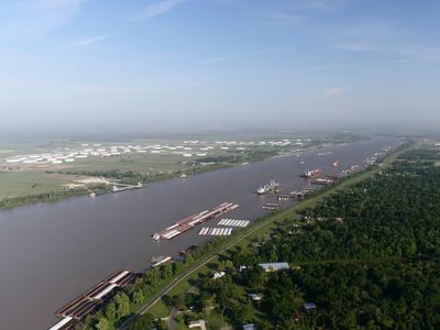 Ships along the Mississippi River in New Orleans