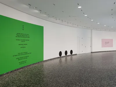 Installation view of&nbsp;Jessica Diamond: Wheel Of Life&nbsp;at the Hirshhorn Museum and Sculpture Garden, 2023. Acrylic and latex paint on wall.