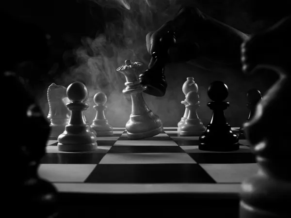 Battle of the throne - Chess Art thumbnail