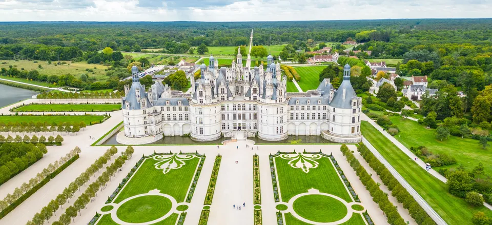 DISCOVER Normandy and the Loire Valley: France Past and Present Centuries of history come alive on a weeklong adventure through two beloved regions of France.