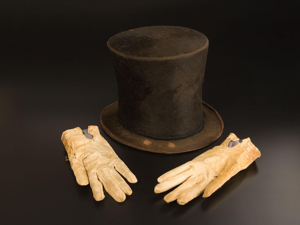 lincoln assassination artifacts