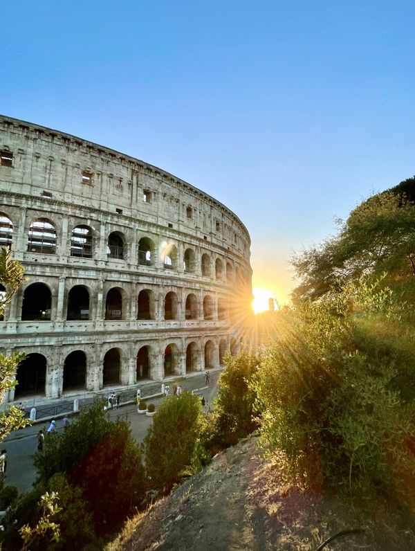 The Colosseum in the afternoon thumbnail