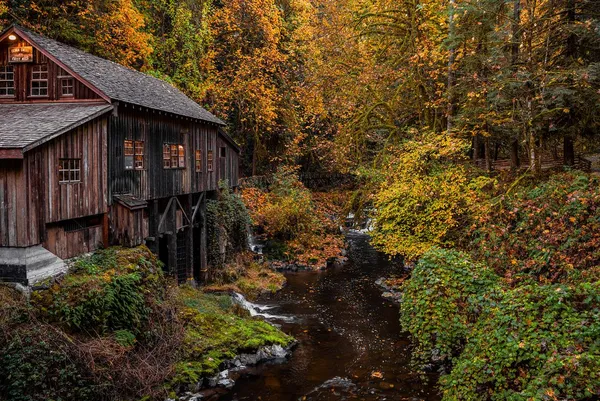 Cedar Creek Grist Mill thumbnail