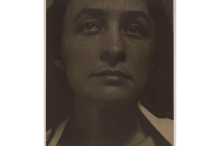 Georgia O’Keeffe. Photograph by Alfred Stieglitz, 1919. 