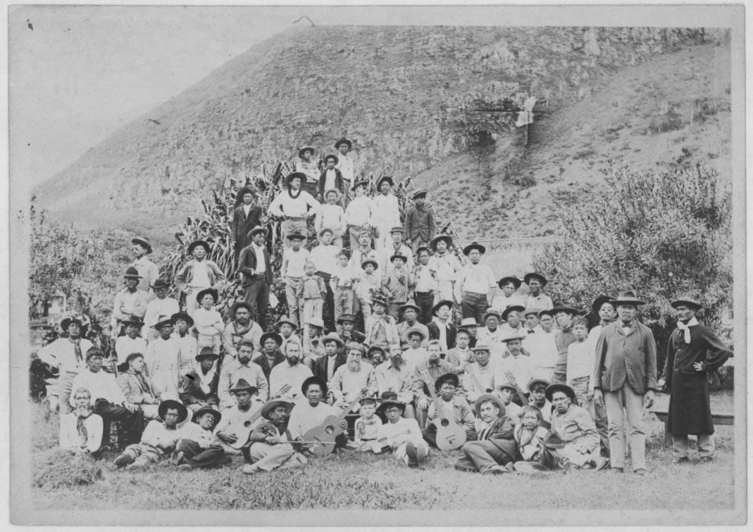 1905 photo of residents of Kalaupapa