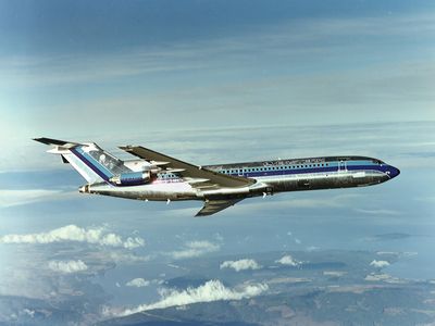 An Eastern Air Lines Boeing 727 takes flight in October 1978. Although Eastern ceased operations in 1991, the 727 flew for major U.S. airlines into the 2000s.