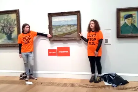 The van Gogh painting is one of the Courtauld Gallery&rsquo;s best-known works.