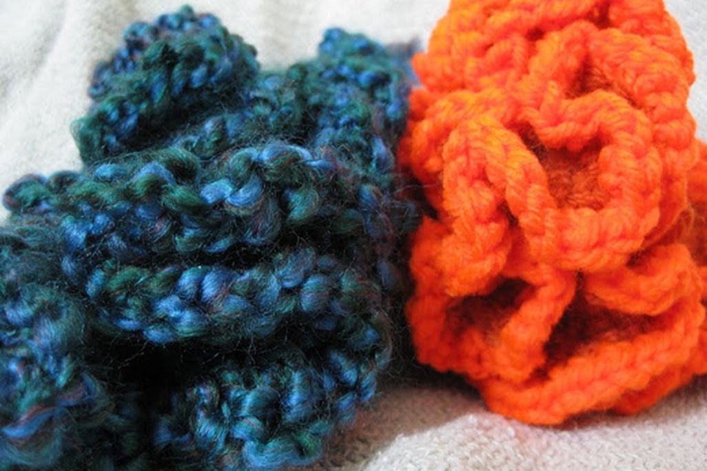 20110520102400Helencoralcrochet.jpg