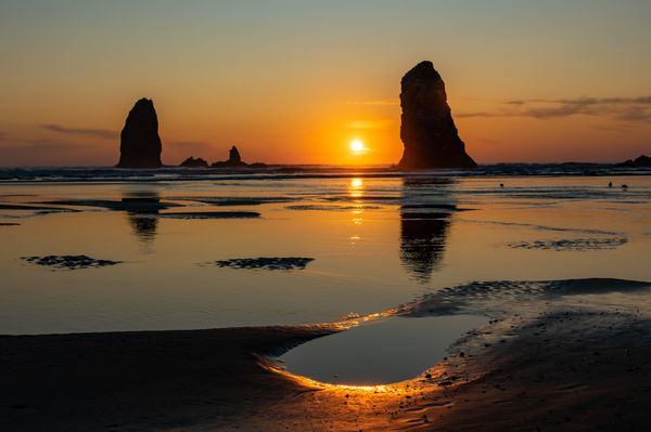 Sunset in Cannon Beach Oregon thumbnail