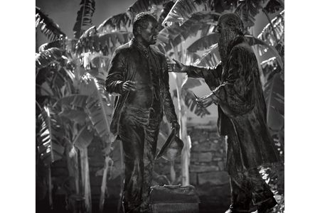 The statue Sons of St. Augustine imagines a warm encounter between Alexander Darnes, a physician, and Edmund Kirby Smith, the Confederate general who had enslaved him.