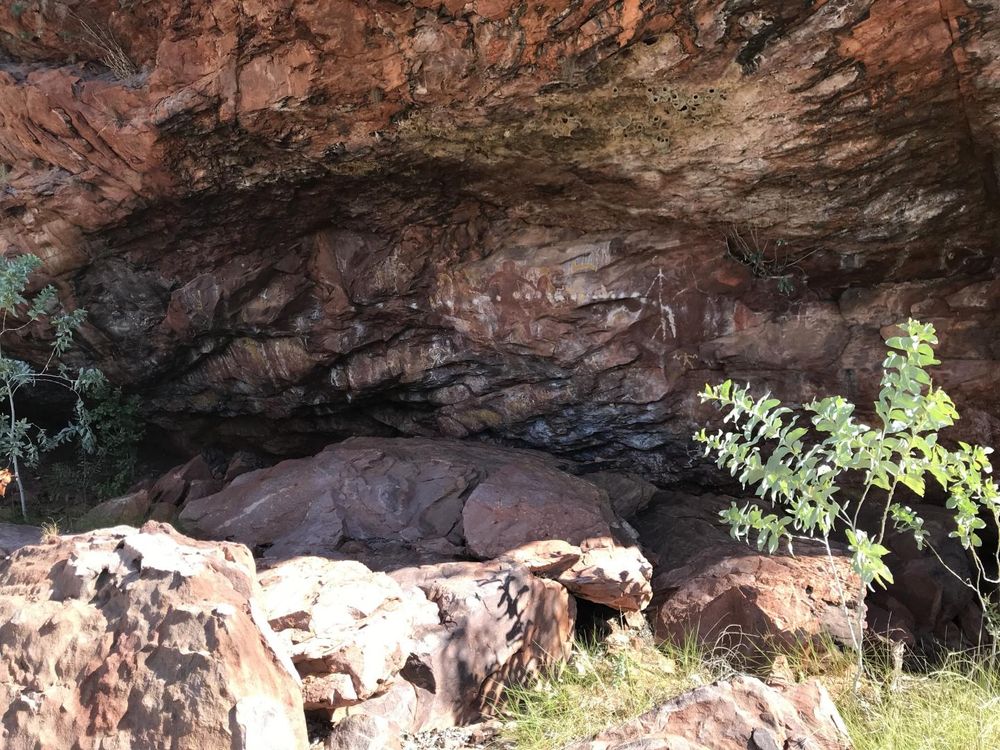 Yilbilinji rock shelter