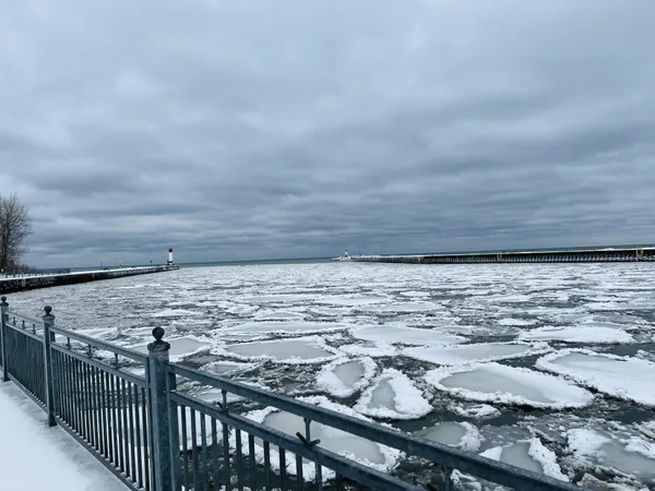 Cracked Ice on Lake Ontario thumbnail