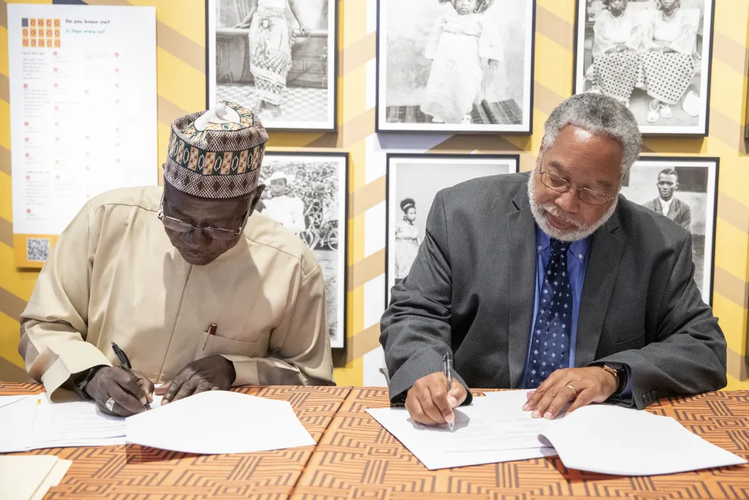 Abba Isa Tijani and Lonnie Bunch