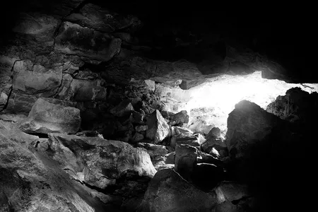 An ice core extracted at El Malpais National Monument in New Mexico connects water collection to periods of droughts.