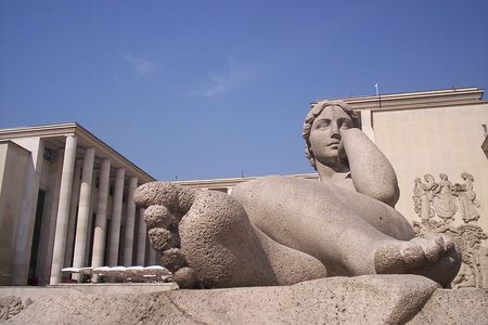 The front of the Musée d'Art moderne de la Ville de Paris.