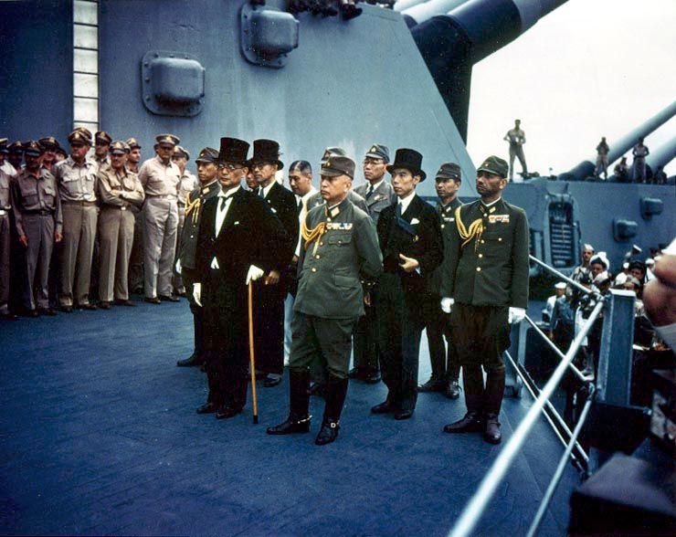 Surrender_of_Japan_-_USS_Missouri.jpg